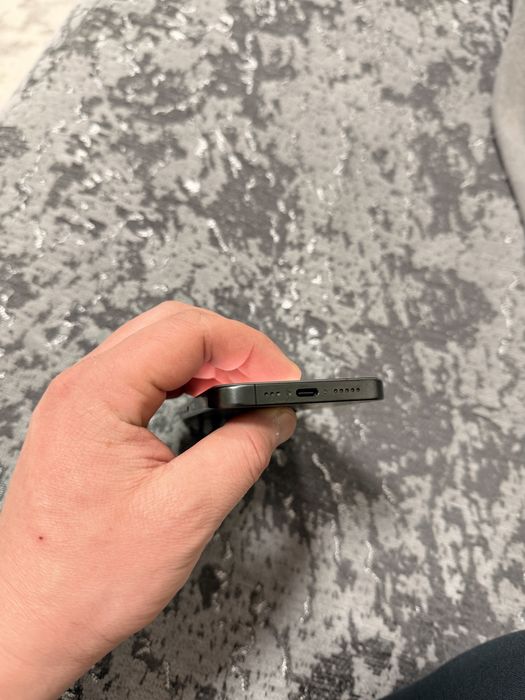 Продам IPHONE 15 pro