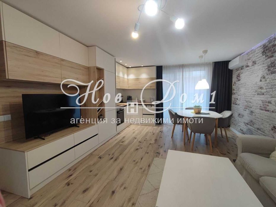 ЛУКСОЗЕН тристаен апартамент в Аспарухово