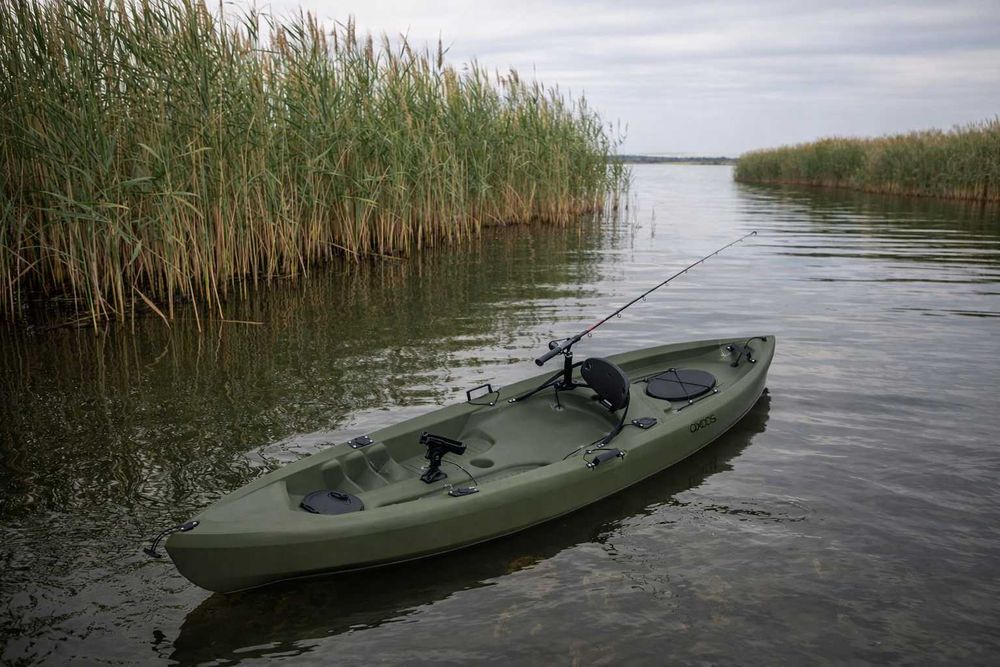 Caiac Axoos - Verde Army, 3.05 m – Ideal lacuri și râuri liniștite