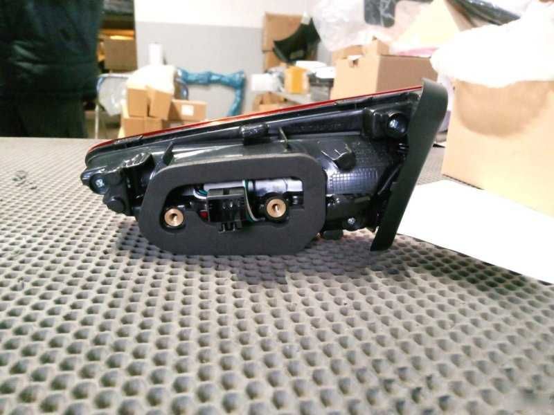 Фонарь (внутренний LED) LH Polo 20-