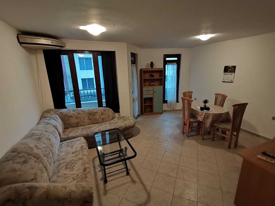 Дава се под наем Двустаен апартамент в Бургас, Възраждане - 68 кв.м за 357 € - Снимка #1