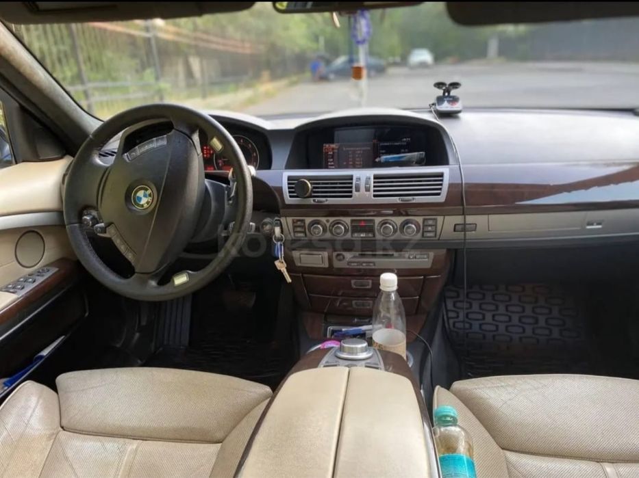 Бмв bmw 750 в отличном состоянии