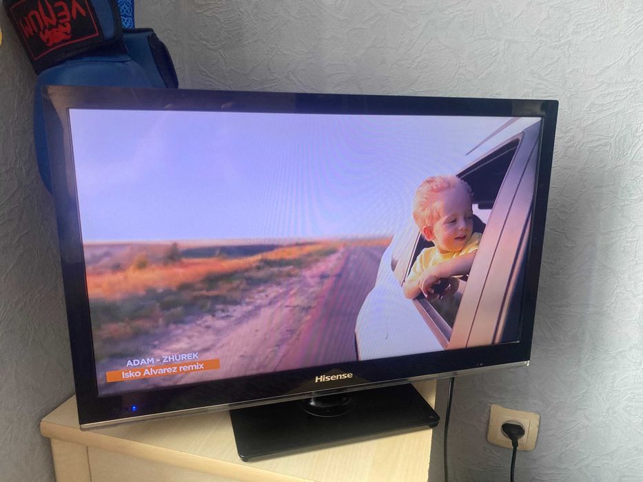 Продам телевизор Hisense 61см