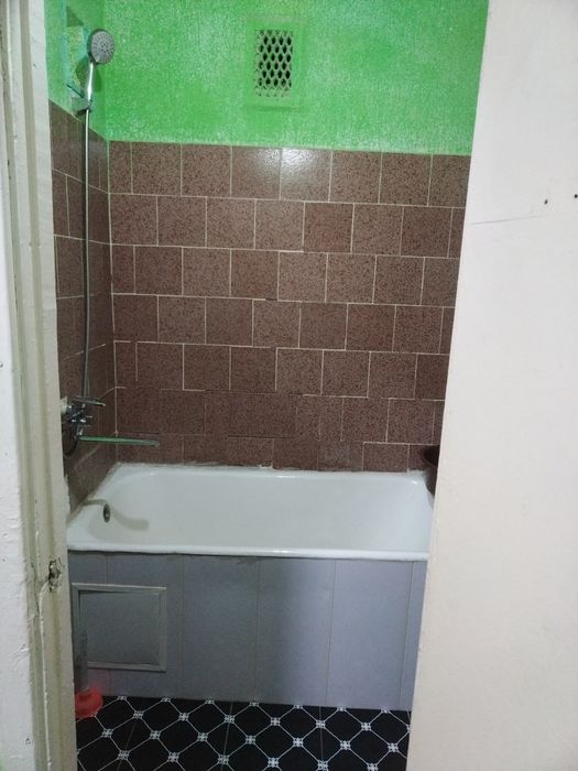 Срооочно продаётца 2х-комнотная квартира в хорошим состоянии.