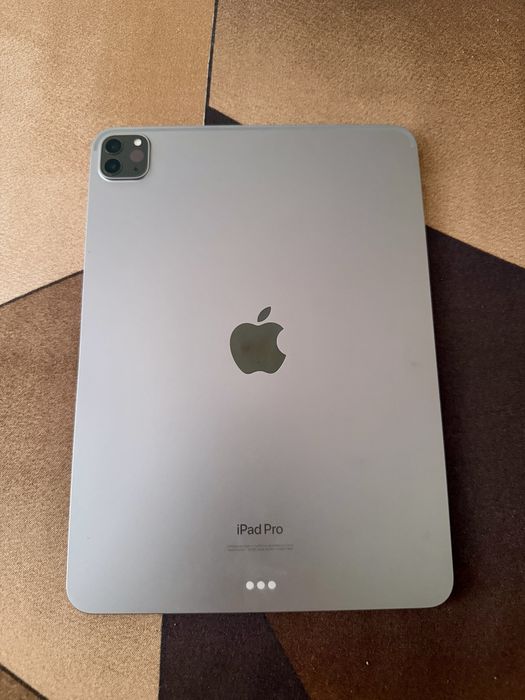 iPad Pro 11” (2022) M2 128GB + Apple Pencil + Husă | Ca nou