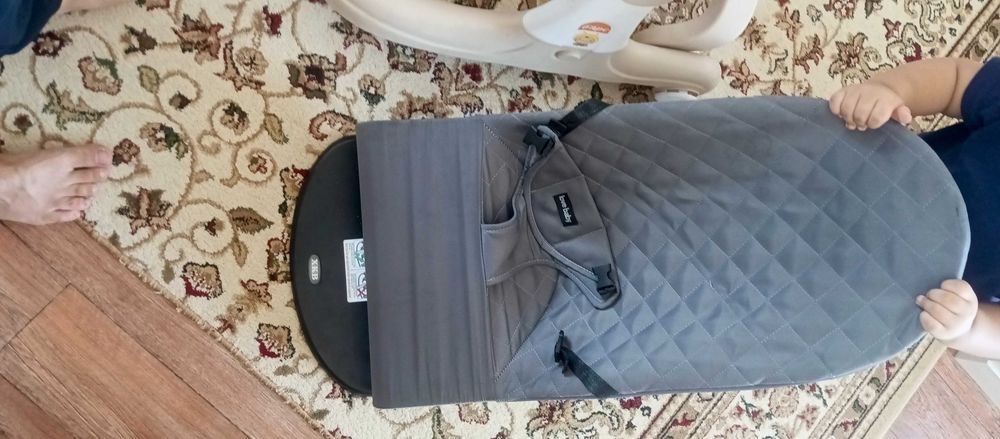 Детский шезлонг и ходунок