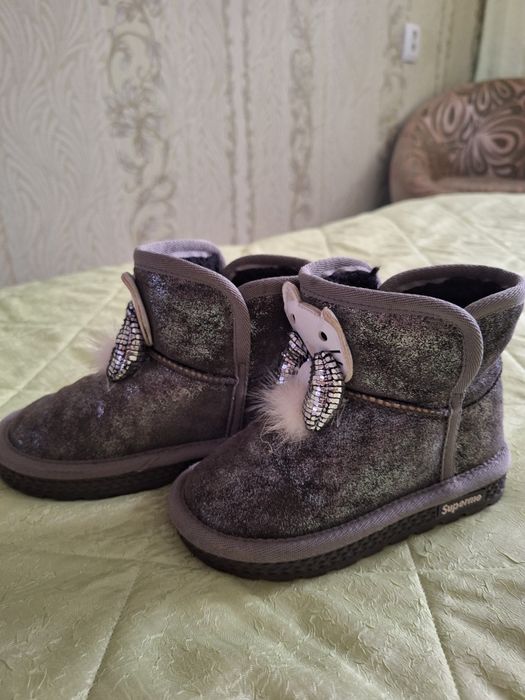 Продам детские угги