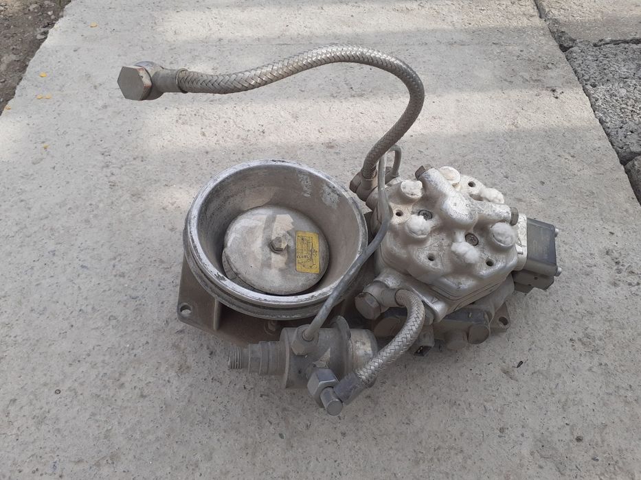 Продам дозатор 103 двигатель