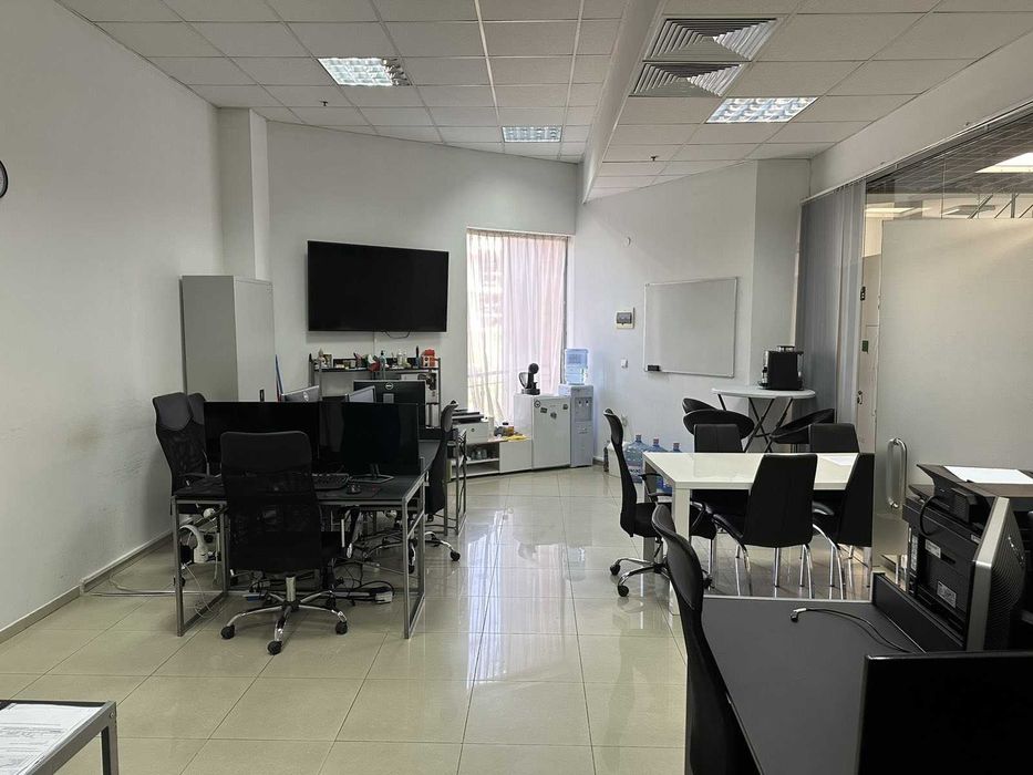 Продава се Офис в Пловдив, Каменица 1 - 85 кв.м за 778 €/кв.м - Снимка #2