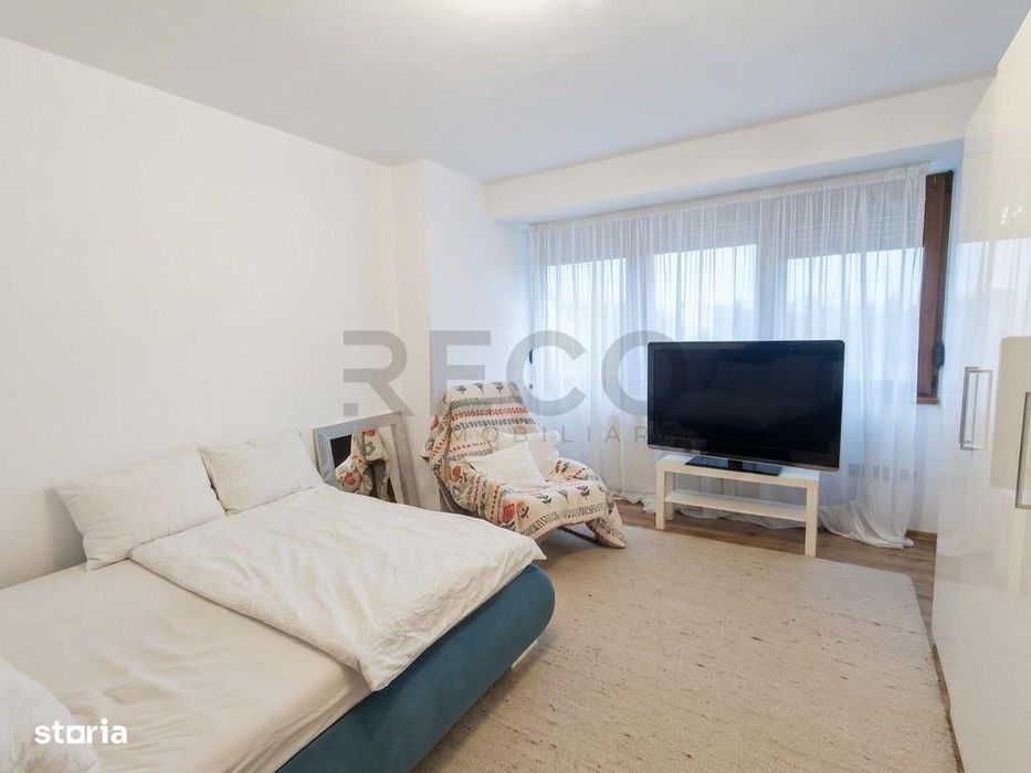 RECO, apartament decomandat,4 camere, Centrul Civic