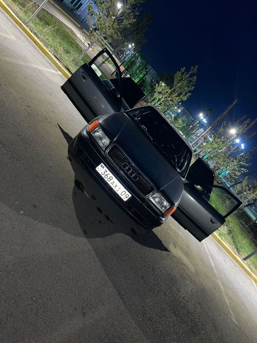Audi 100 c4 2.6л