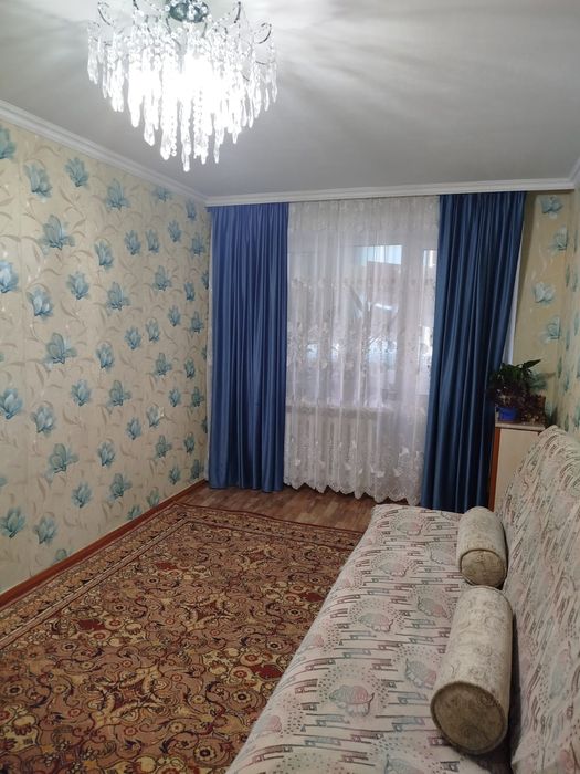 Продам уголок отдыха (диван, 2 кресла)