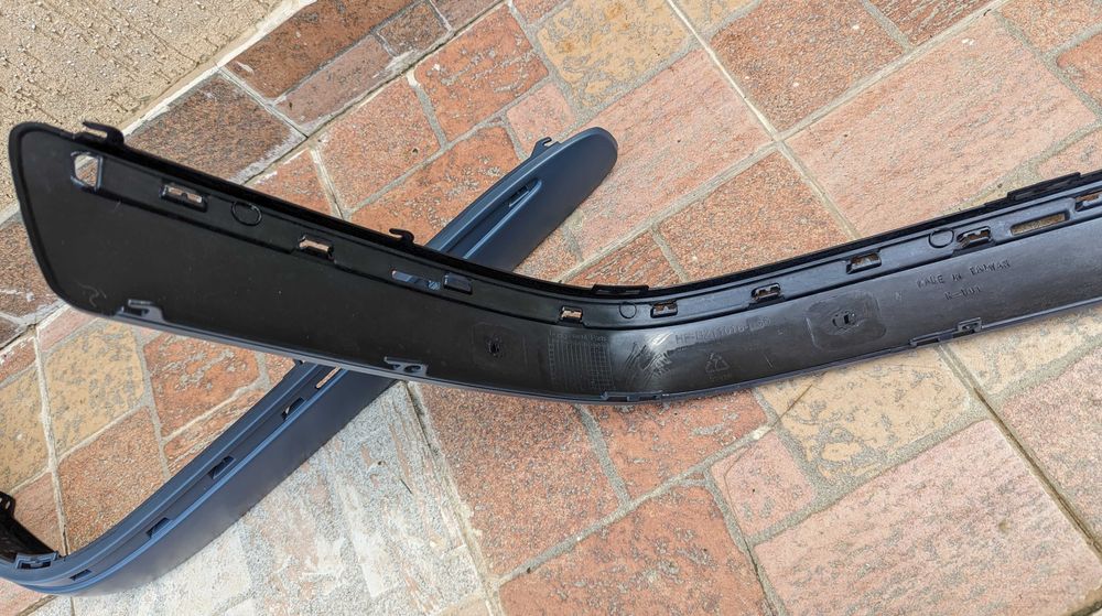 Лайсни Лайсна предна броня Мерцедес W210 Фейс Facelift Нови С отвори