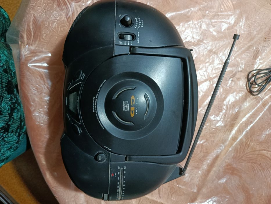 Магнитофон CD. БУ
