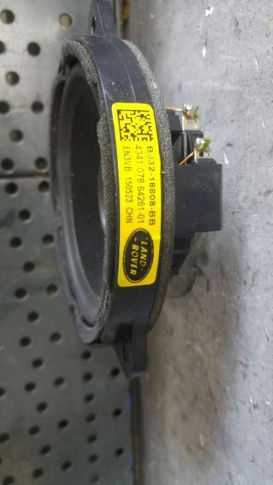 Boxa mica stanga spate land rover range rover 4 l405 vogue bj3218808bb 43410786426101