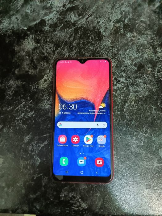 Samsung A10 продам.