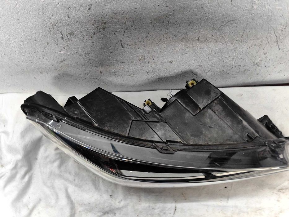 Оригинален фар Пежо Peugeot Expert 2024