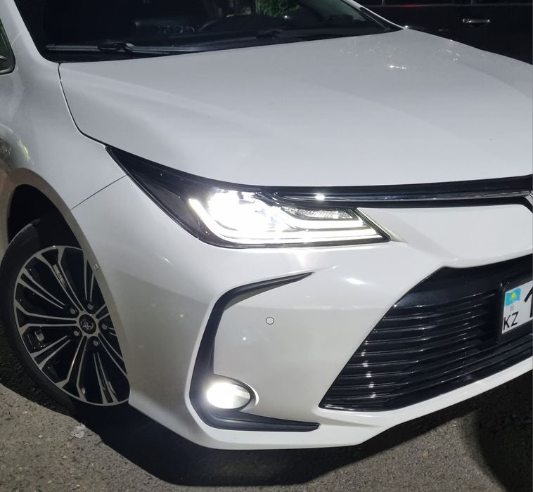 Фара toyota corolla e210