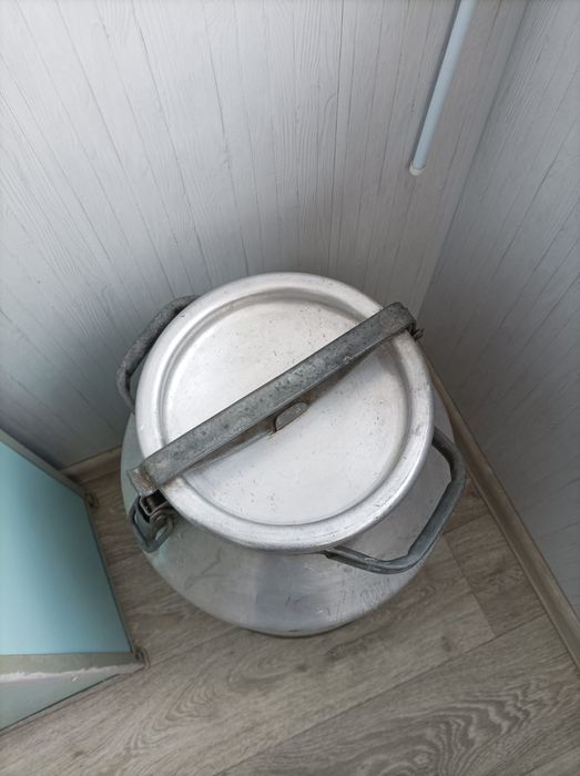 Продам  флягу алюминиевую