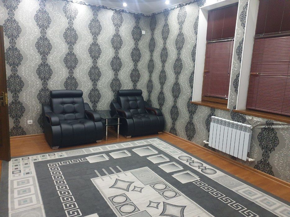 Срочно  жудаям шошилинч  арзонга   шахарди кок марказидан дом сотилади