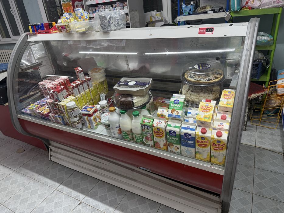 Холодильник витринный