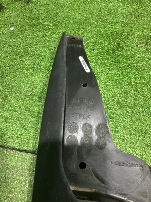 Бризгавик Toyota Matrix