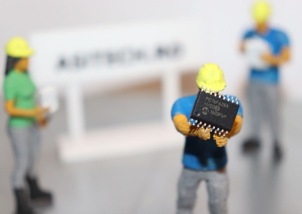 Circuite Integrate Originale Texas Instrum Microchip NXP Xilinx Onsemi Toshiba Infineon Diodes Inc Amd Intel