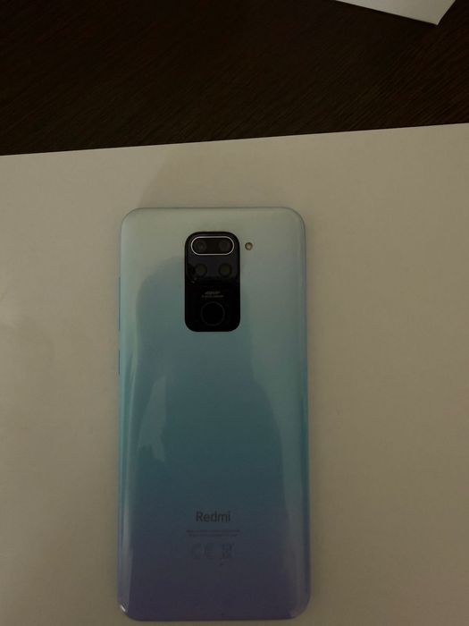 Продам смартфон Redmi Note 9