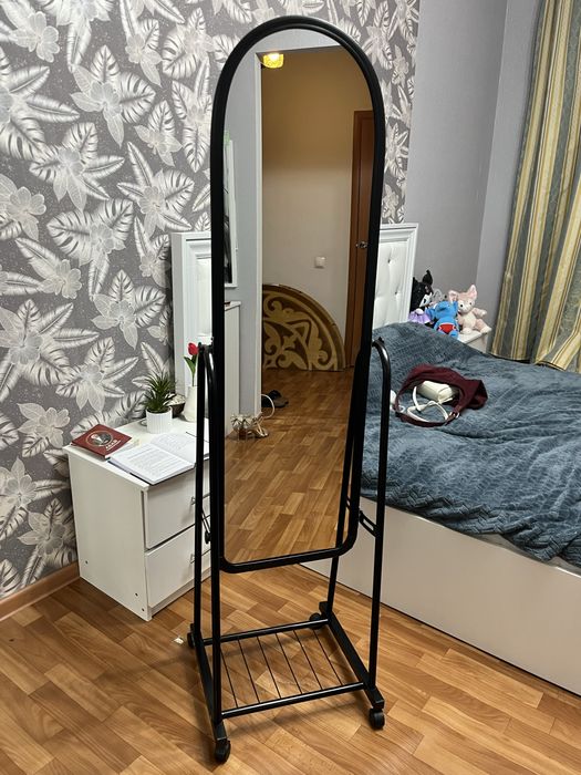 Зеркало напольное MIRROR