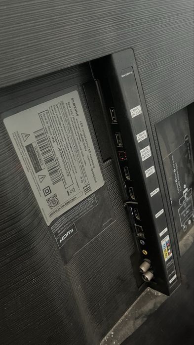 Телевизор samsung