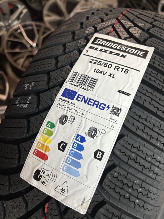 18 цола оригинални Нови Джанти с Зимни Гуми 225/60/18 Toyota Rav.4