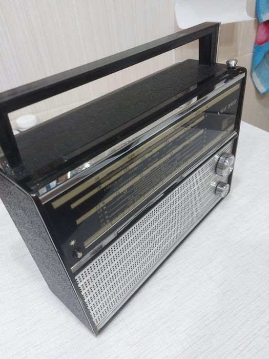 Продам приёмник ВЭФ 202