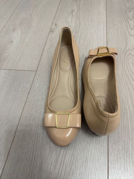 Нови балеринки Cole Haan 37н