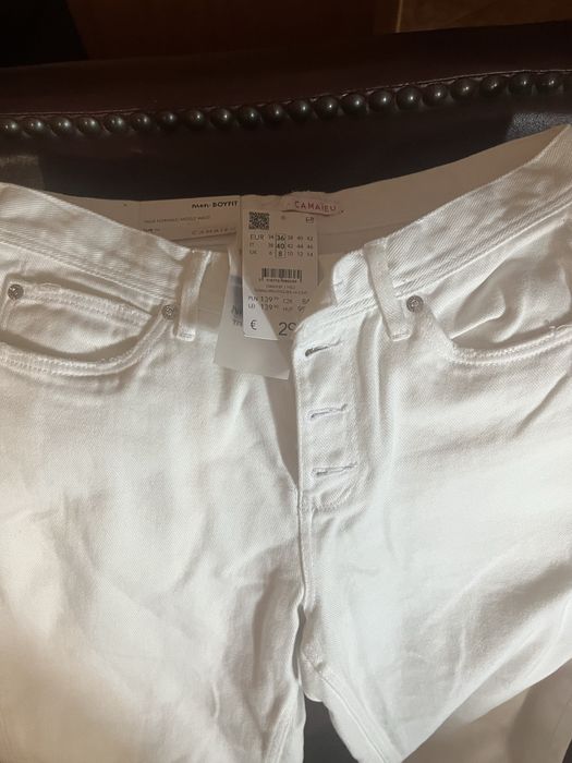 Blugi albi Camaieu masura 36 noi - 40 lei