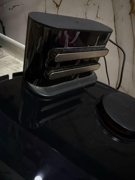 Продам робот пылесос