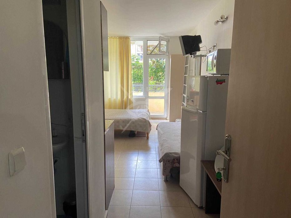 Продава се Едностаен апартамент в к.к. Слънчев бряг - 35 кв.м за 1100 €/кв.м - Снимка #4