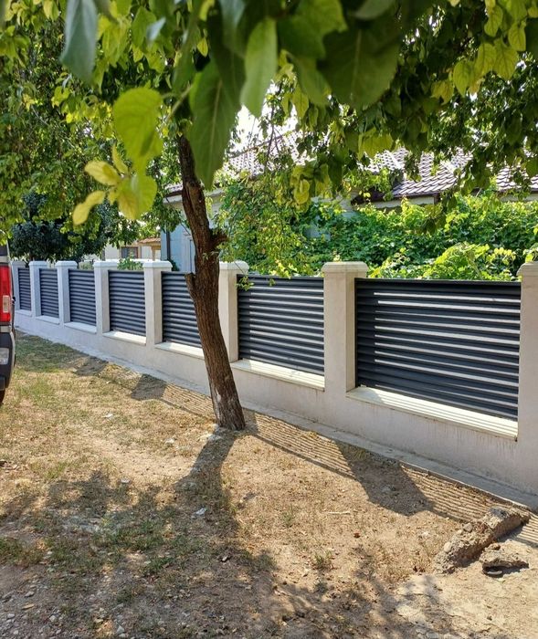 Garduri metalice construcții diferite modele la cererea dumneavoastră