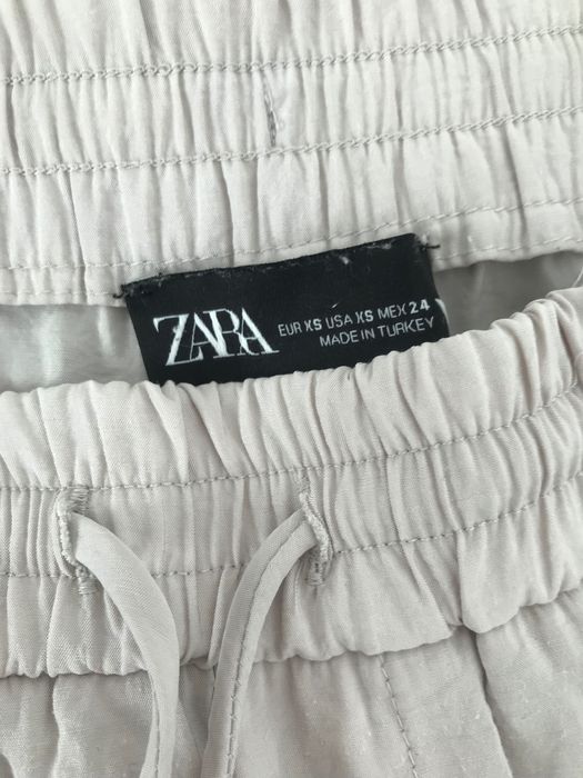 Панталон и блузи Zara, Bershka