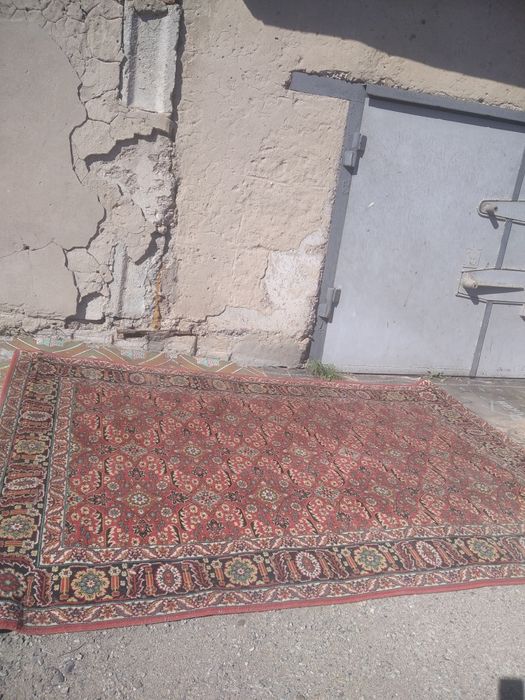 Продаю ковер.     .