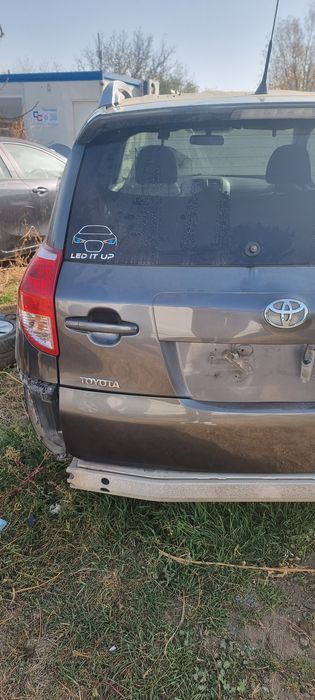 Hayon toyota rav4