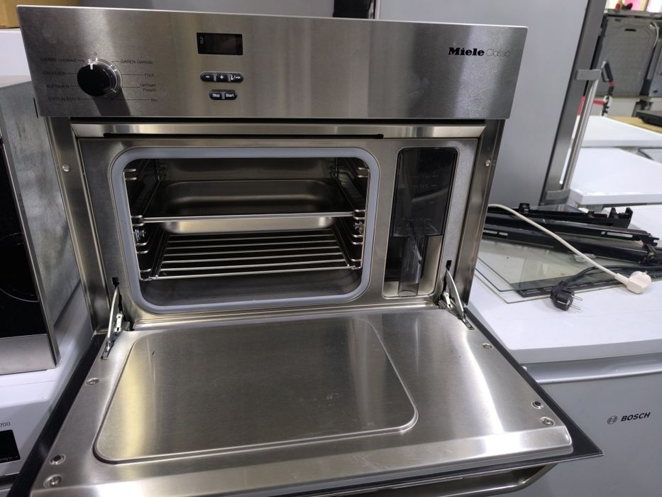 Фурна на пара Miele DG 163 EDST