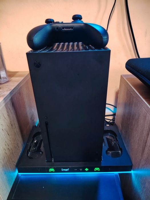 XBOX  Series X 1tb