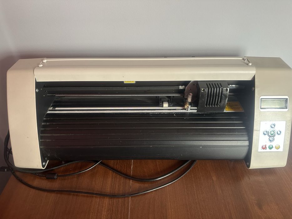 Плоттер для резки