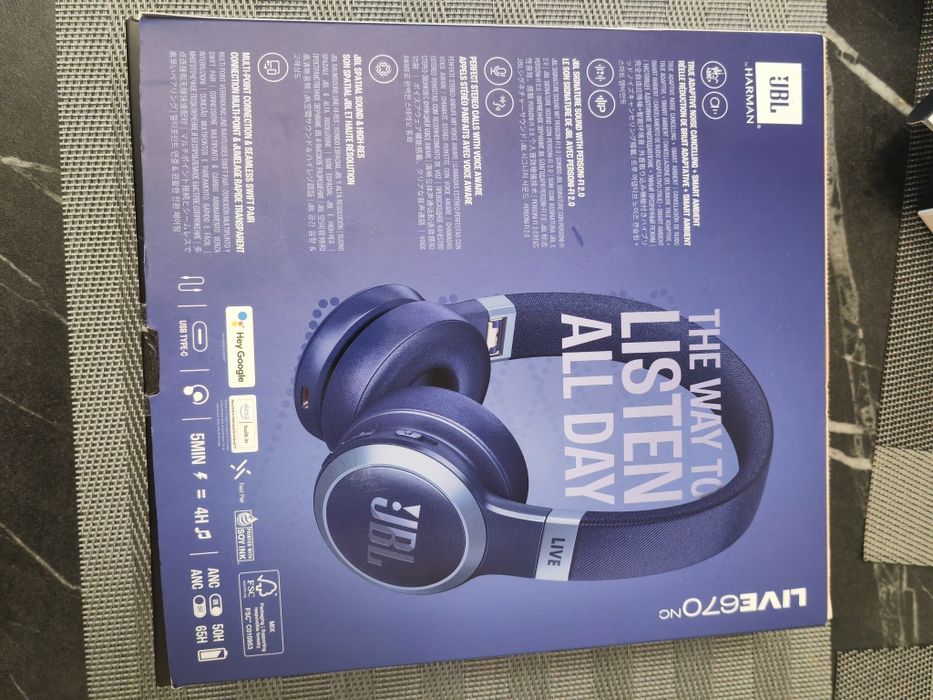 Vând căsti JBL Live 670 nc, Noi Special Edition Blue