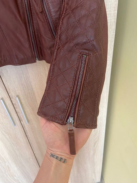 Кафяво кожено яке