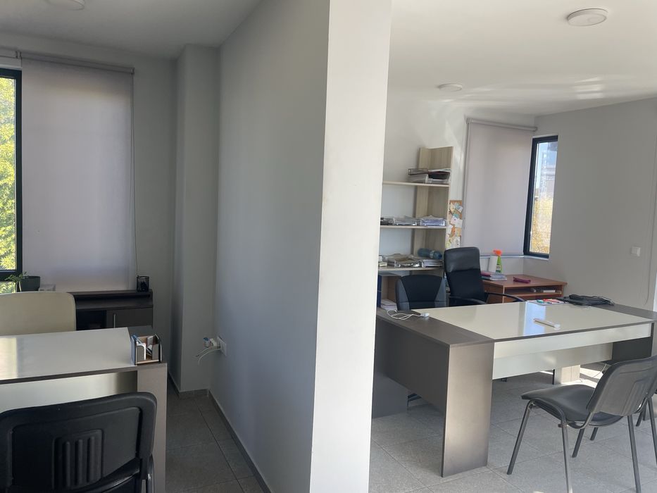 Дава се под наем Офис в Пловдив, Младежки Хълм - 35 кв.м за 7.65 € - Снимка #4