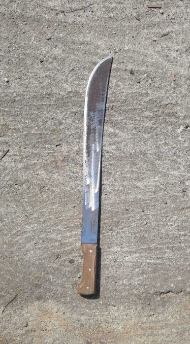 Vand macete Tramontina, aspersor cu suport, sape gradina si tarpane