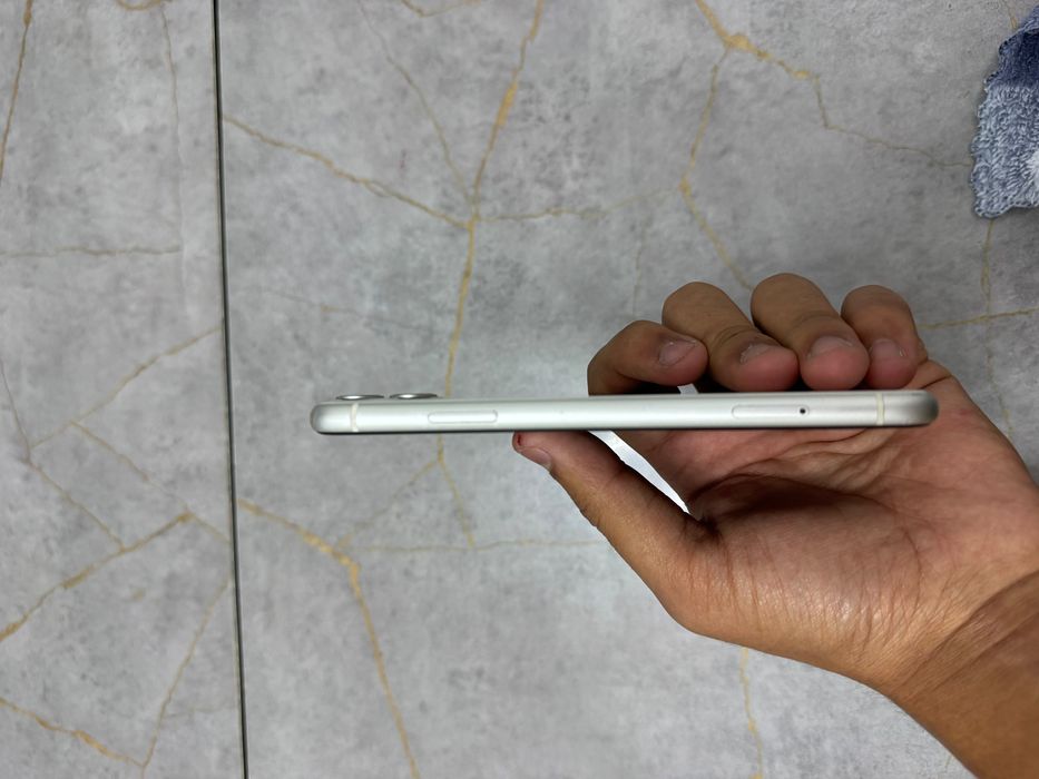Iphone 11 128гб.