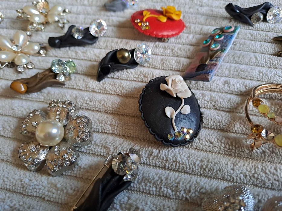 Lot 30 brose cu ac, diverse modele si materiale