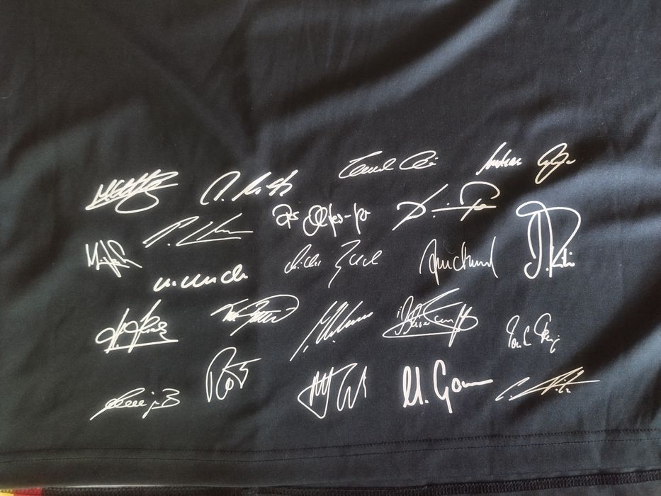 Футболна тениска